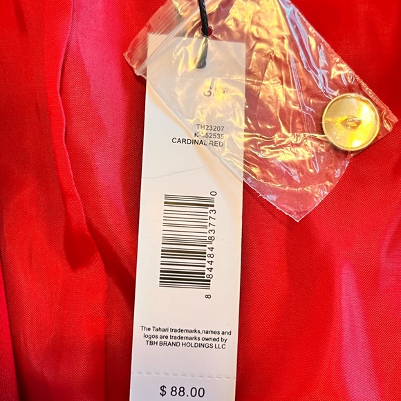 Elegant Red T Tahari 3/4 Sleeve Open Front Blazer - Picture 3 of 6